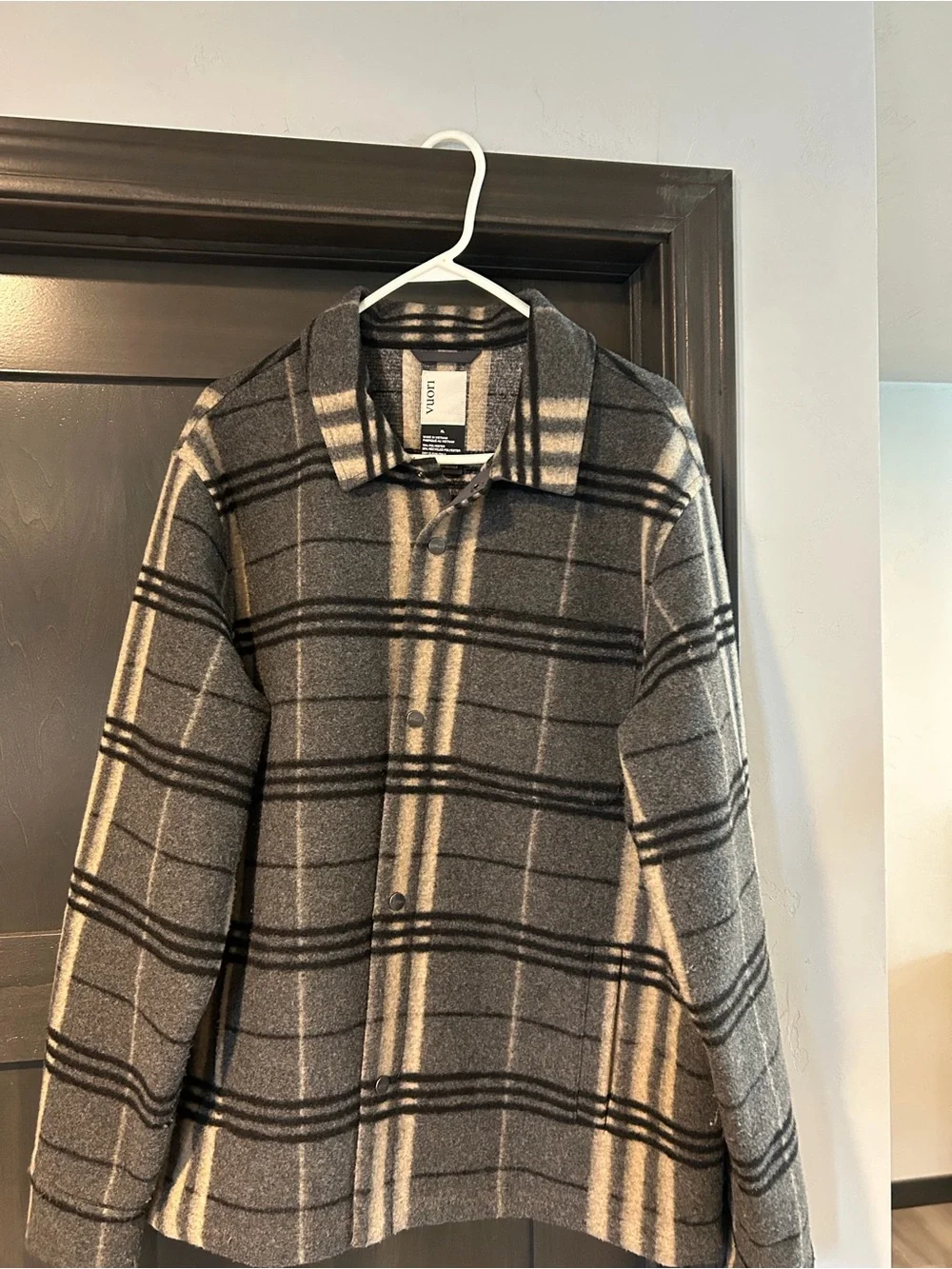 Men’s xl Vuori shacket
